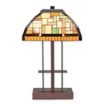 A TIFFANY STYLE TABLE LAMP